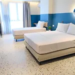 Rich Boutique 4*