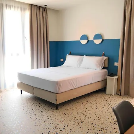Rich Hotel Vlore ホテル