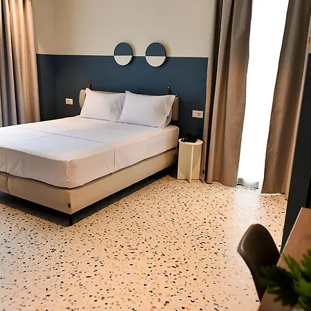 ホテル Rich Boutique Vlorë