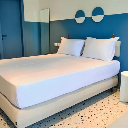 Rich Boutique ホテル 4*