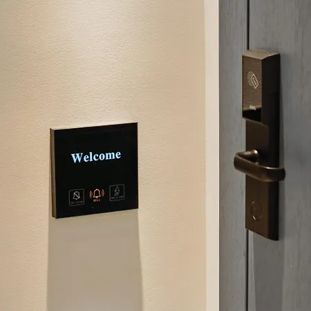 Rich Boutique ホテル 4*