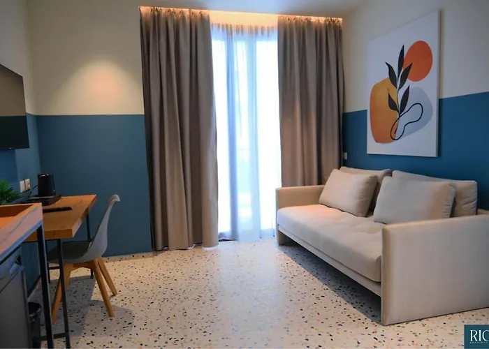 Rich Boutique 4*